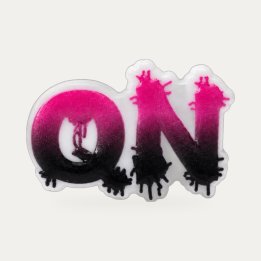 Pin's QN rose et noir